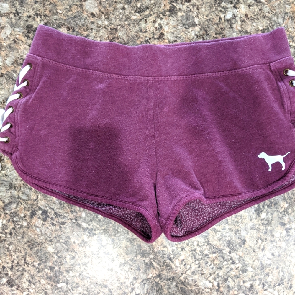 Cute pair of tie up shorts